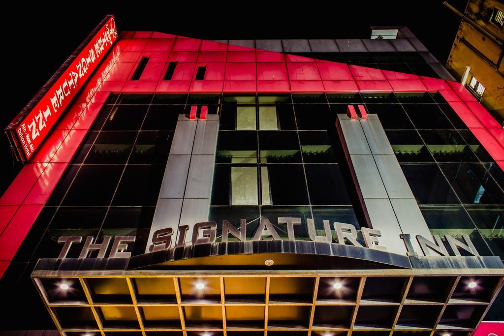 The Signature Inn Bangalore Luaran gambar